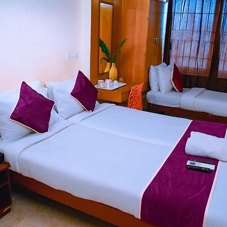 Naksha Tree Hotels Kishore Inn - Koyambedu Chennai Bagian luar foto