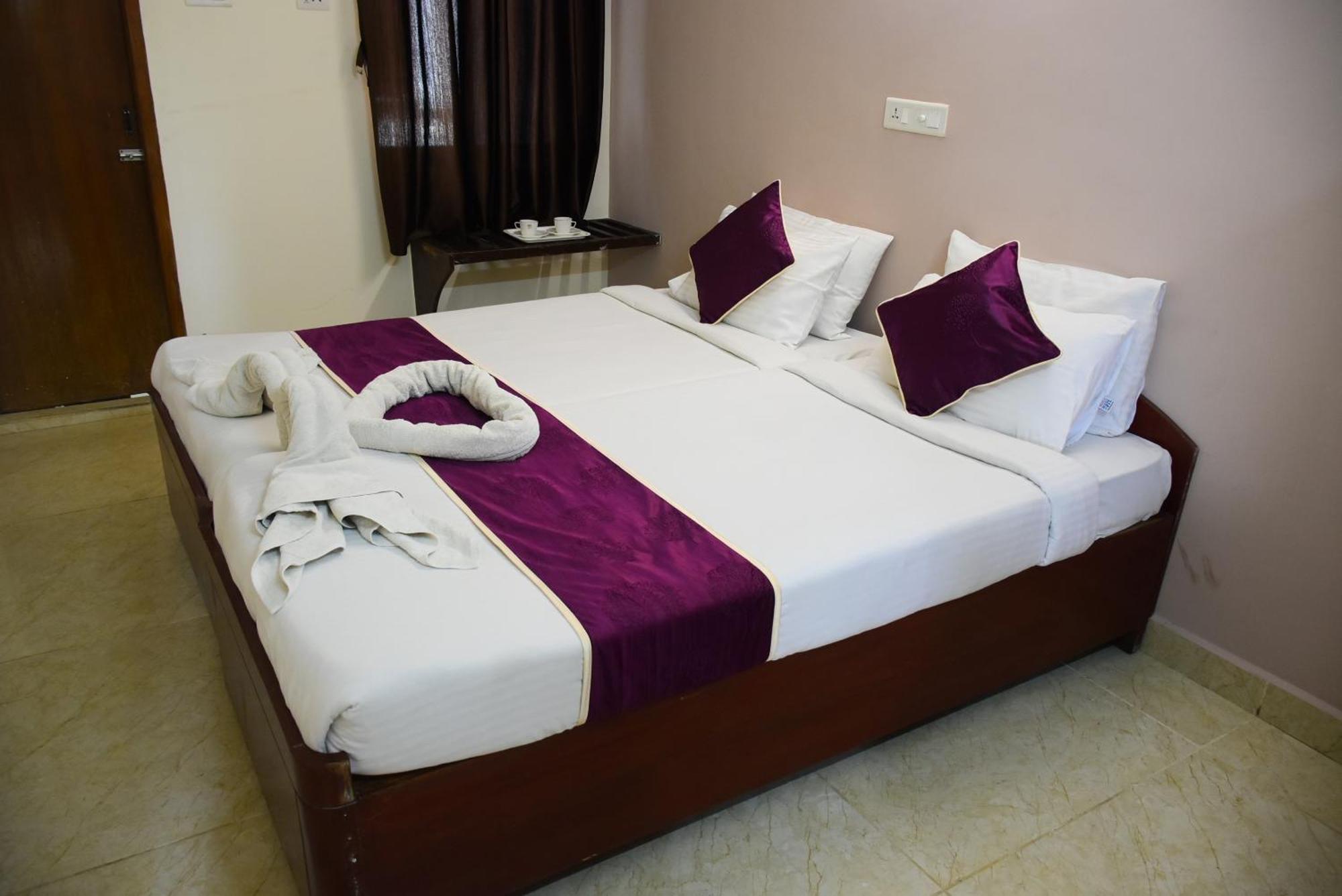 Naksha Tree Hotels Kishore Inn - Koyambedu Chennai Bagian luar foto