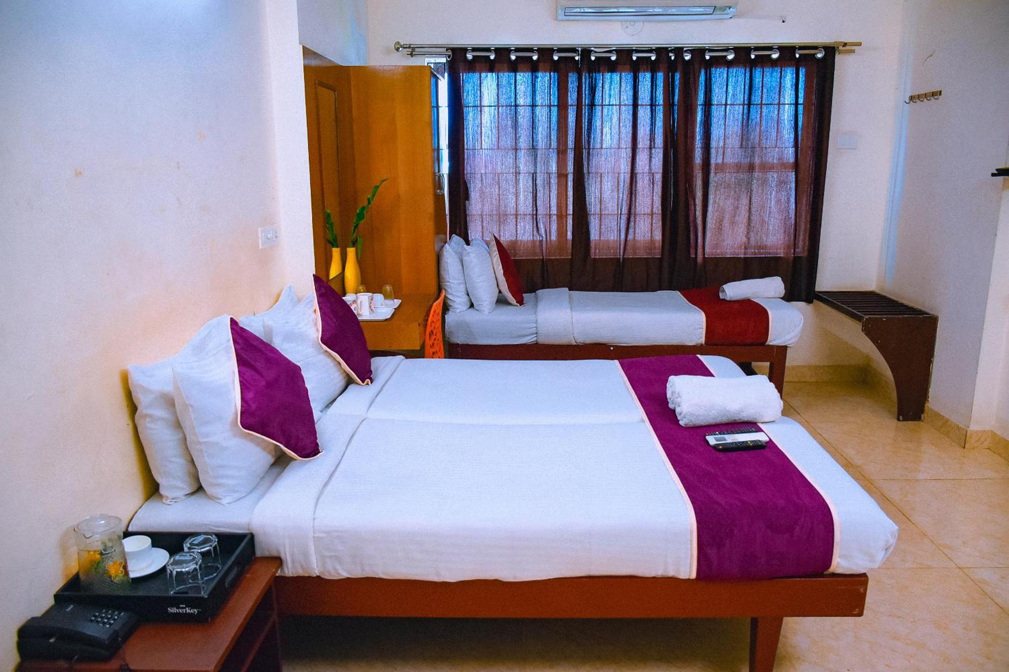 Naksha Tree Hotels Kishore Inn - Koyambedu Chennai Bagian luar foto